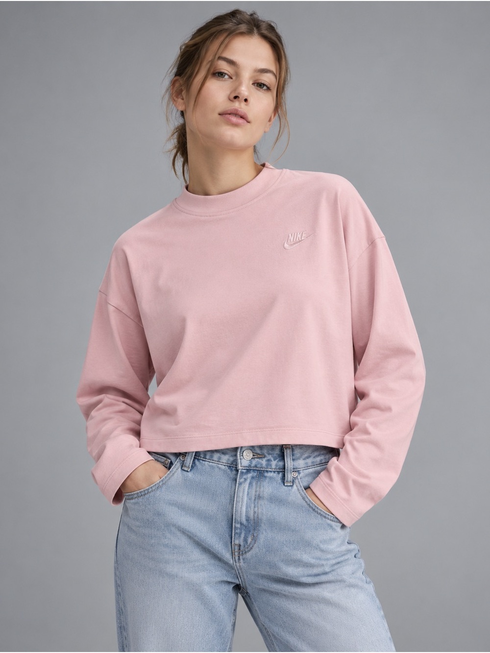 Nike Light Pink Cropped Crewneck Sweatshirt Size L NWOT